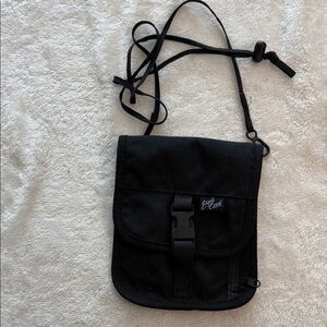 Eagle Creek Black Messenger Bag